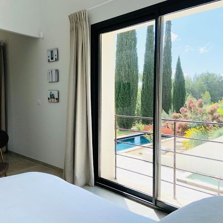 Le Clos Celine Flayosc Exterior photo